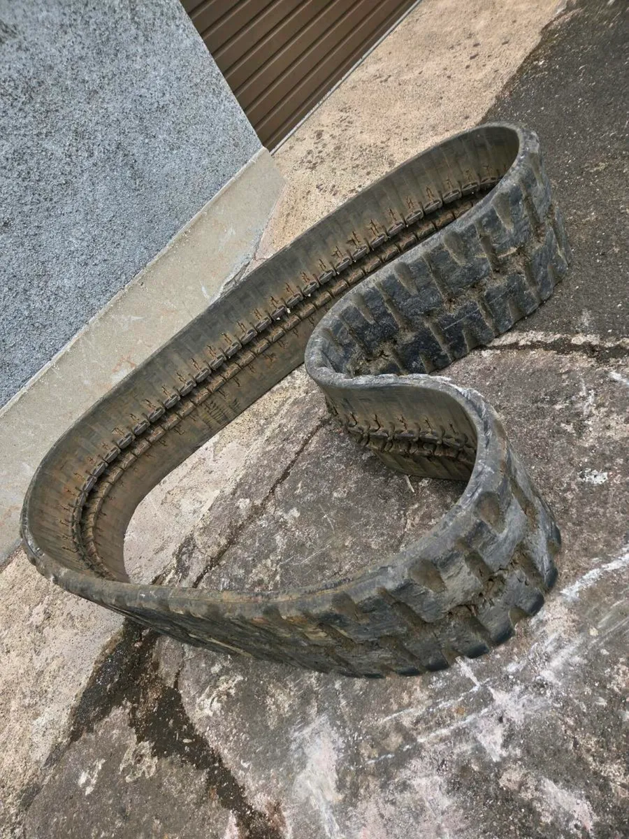Digger rubber tracks - Image 3