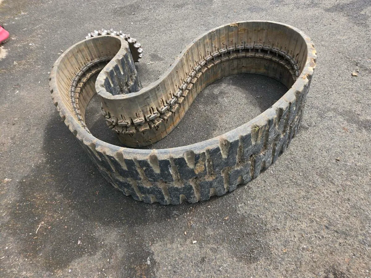 Digger rubber tracks - Image 4