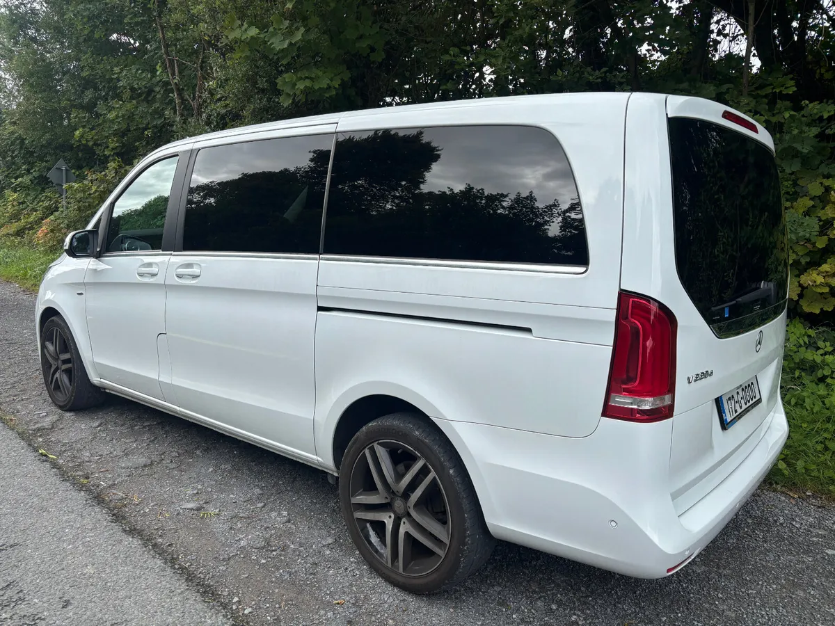 Mercedes Benz V220d LWB Avantegarde 2017 - Image 2