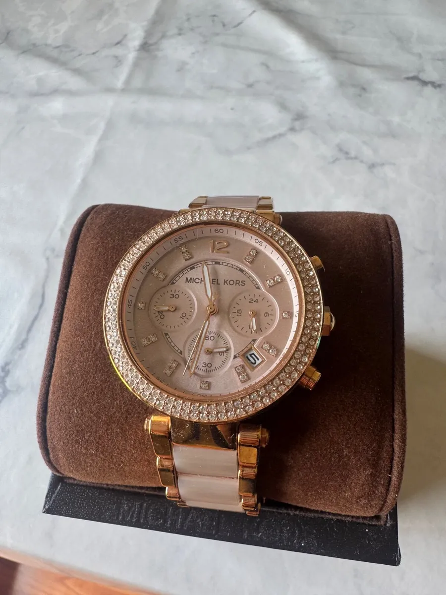 As New Michael Kors Rose Gold Watch - Image 2