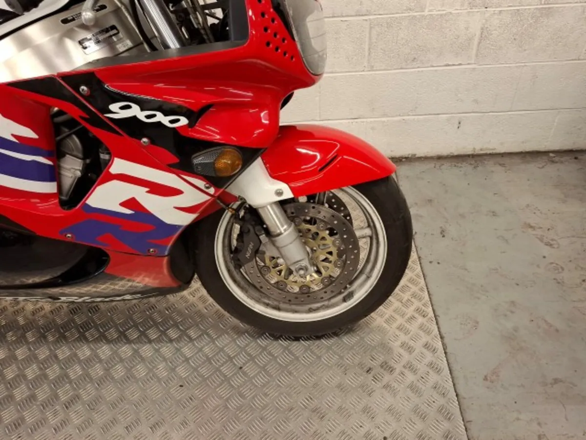 Honda Fireblade 1997 - Image 3