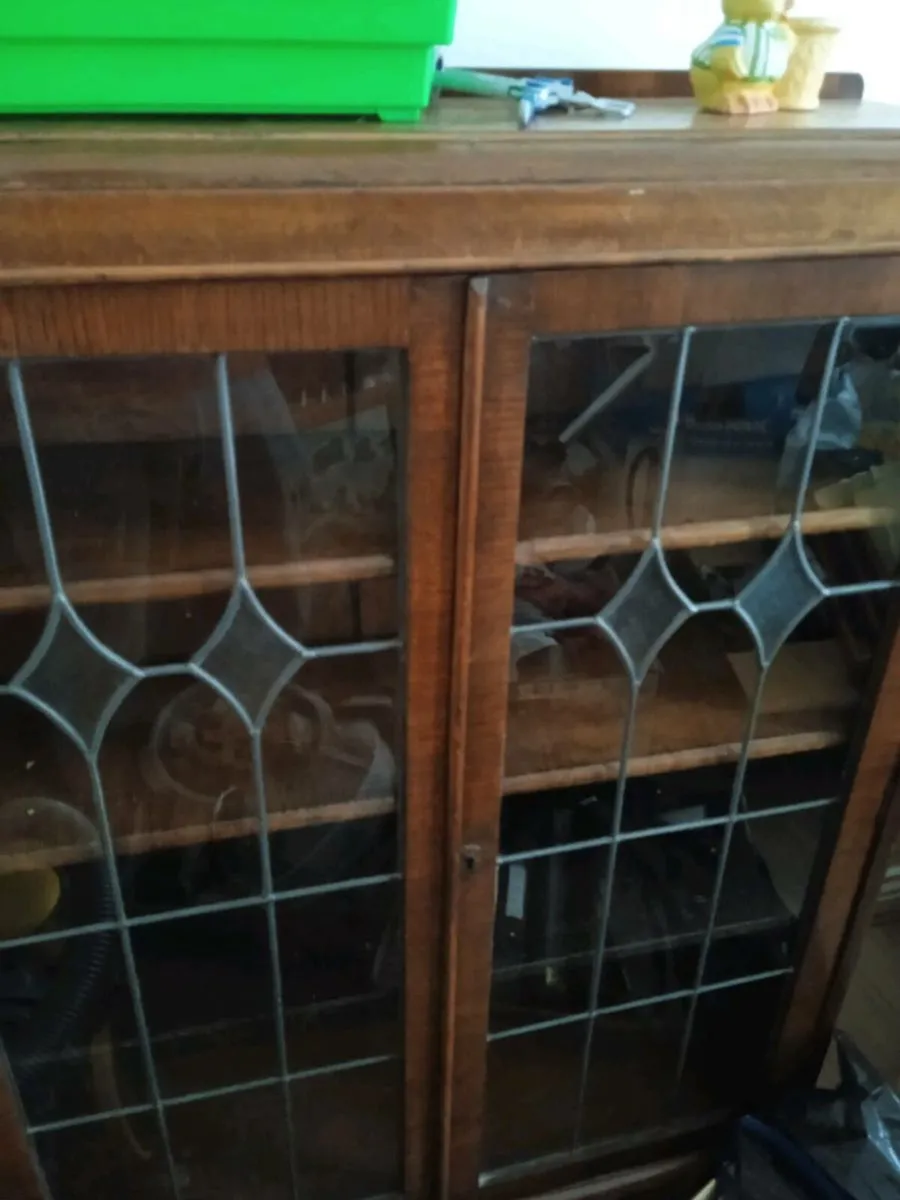 Cabinet - Image 2