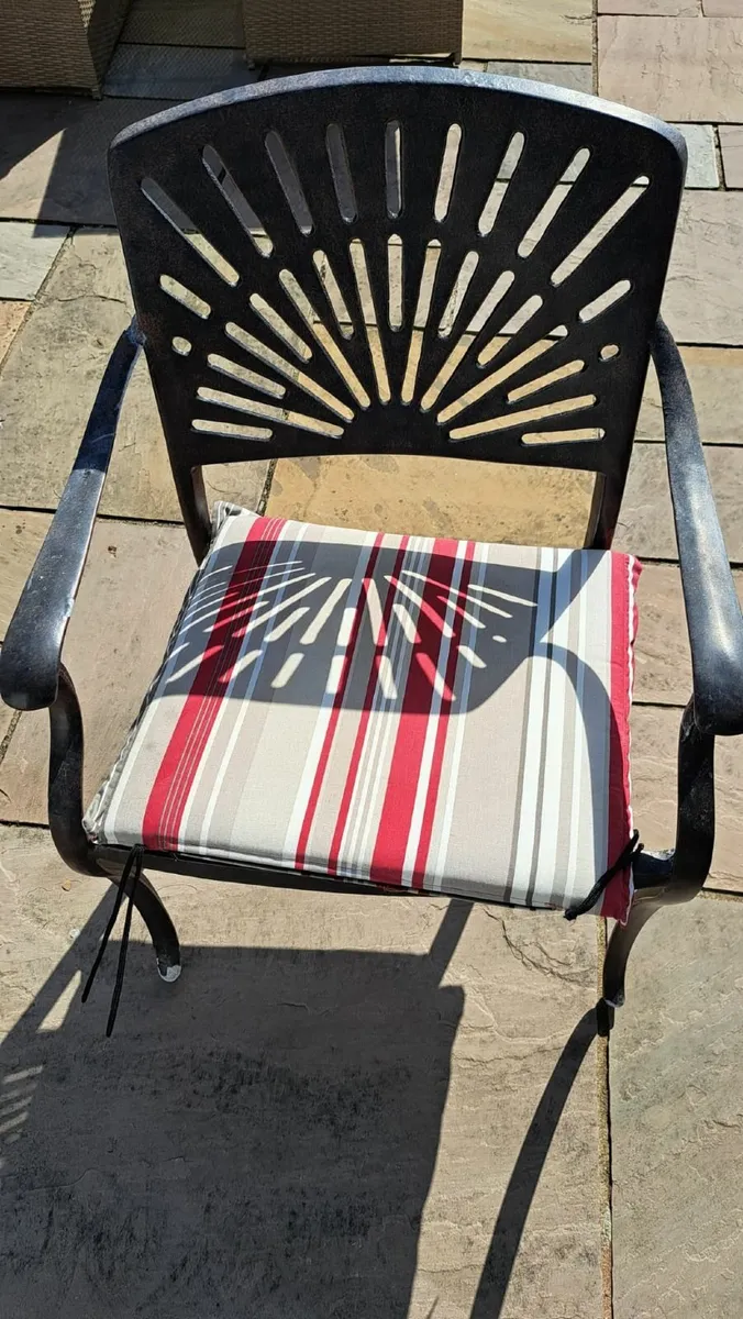 Garden Furniture - Image 3