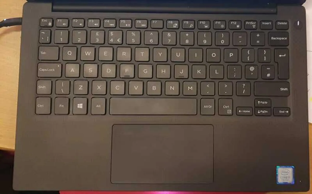 Dell XPS 9360 Core i7 7th Gen   16/256 GB - Image 2