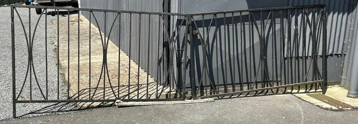 Entrance Gates - Image 2