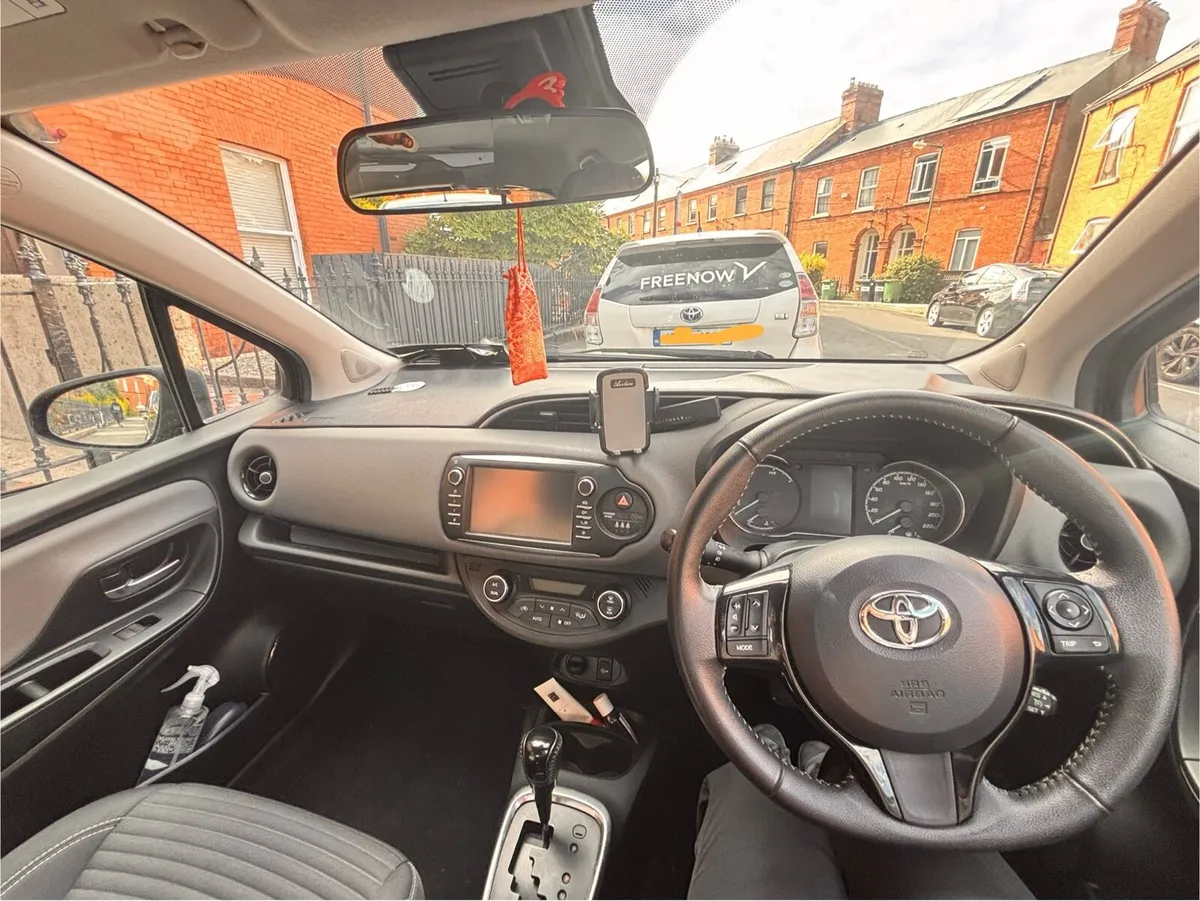 Toyota Yaris - Image 3