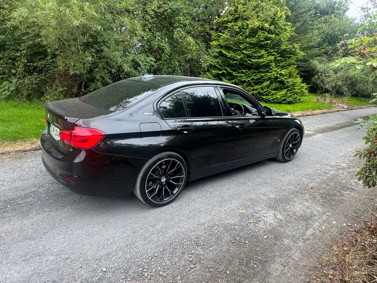 18 BMW 330E AUTO F-SPORT - Image 2