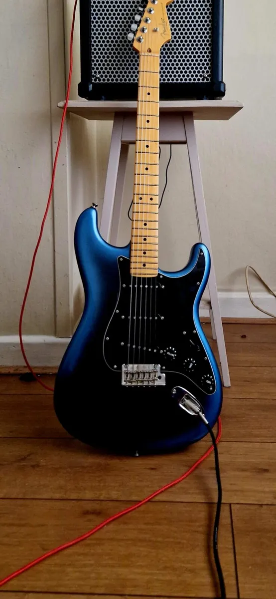 Fender Stratocaster American Pro 2 Dark Night - Image 1