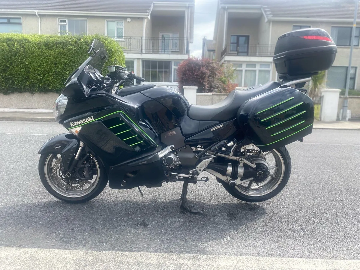 2009 Kawasaki GTR 1400 - Image 4