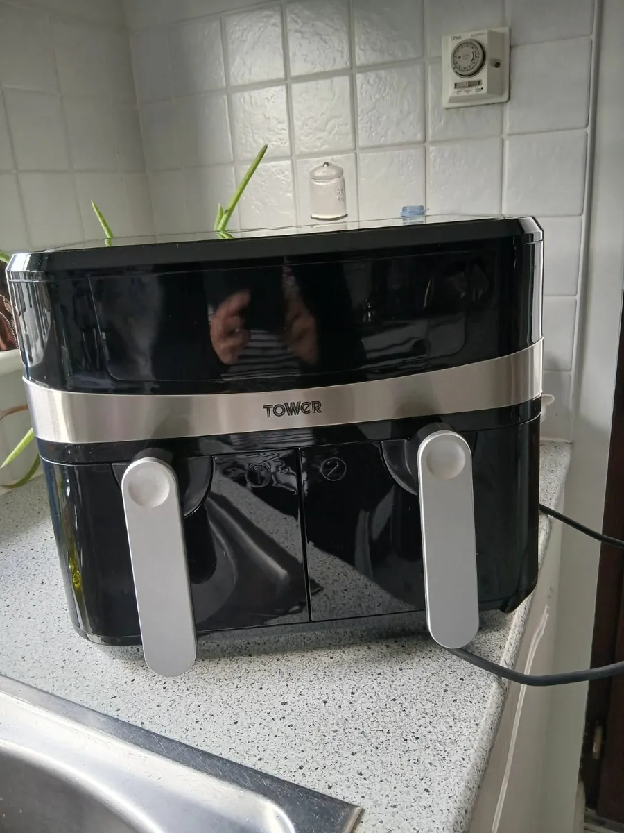 Tower air fryer 9 litre dual basket - Image 3