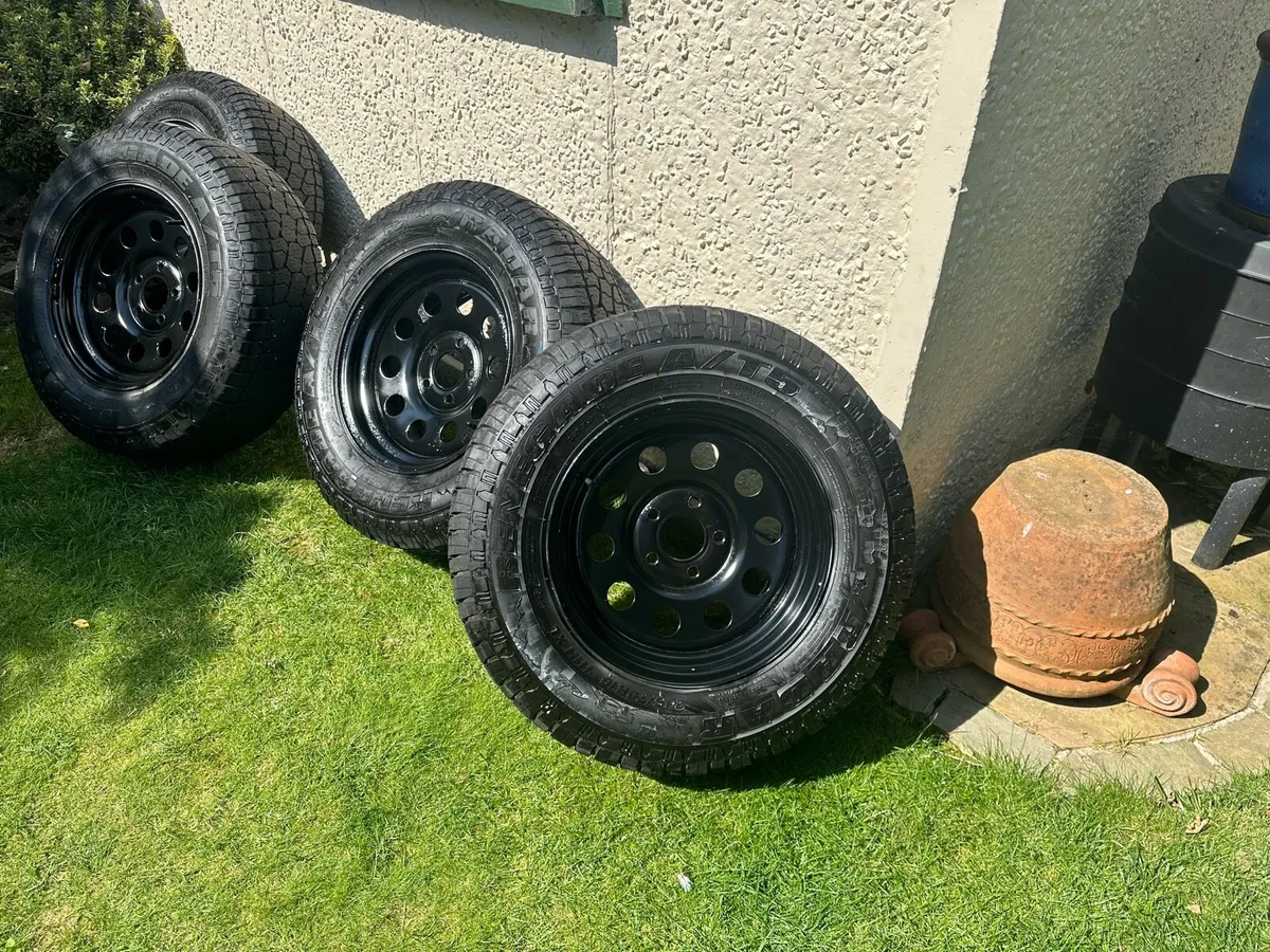 Swamper wheels off Transporter T.6 - Image 1