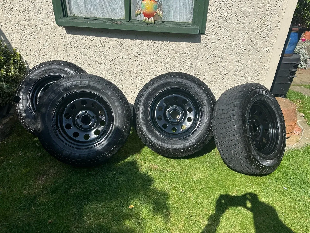Swamper wheels off Transporter T.6 - Image 2