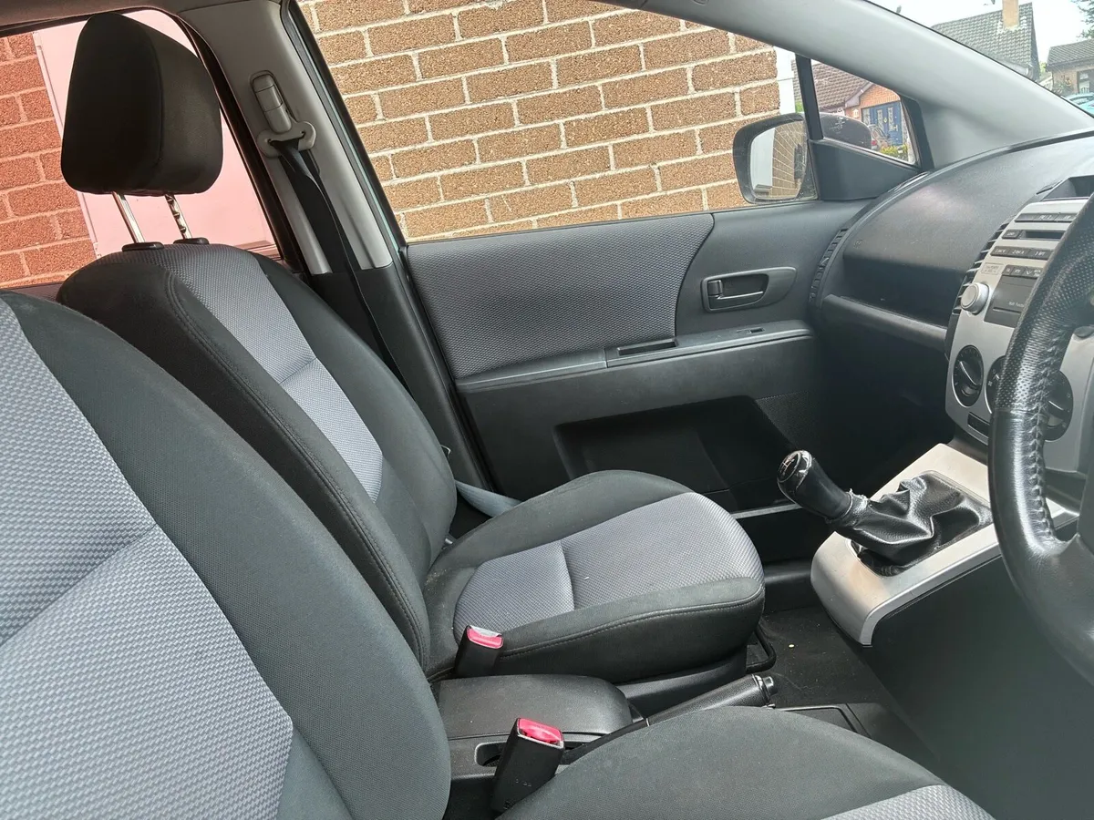 2006 Mazda 5 seven seater - Image 3