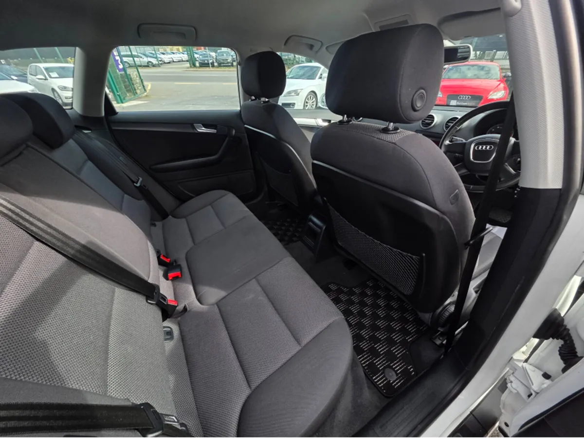 Audi A3 ONLY! 28597KM!! 1.4 TFSI - ALLOYS - PARKIN - Image 2