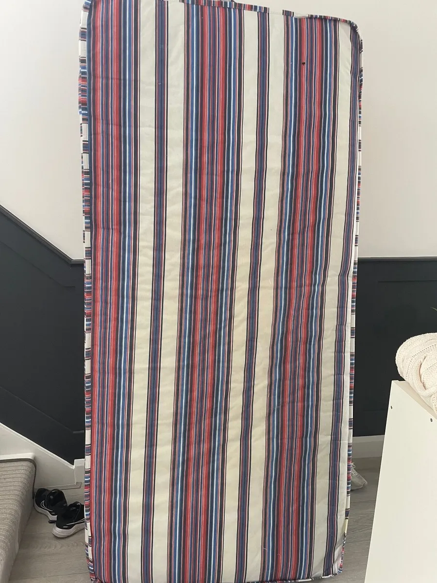 Single mattress
