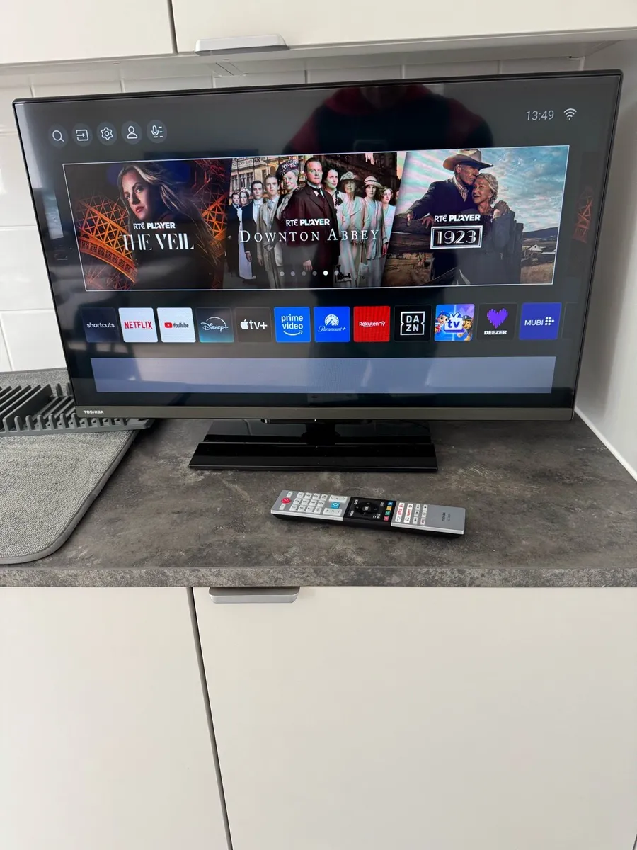 Toshiba smart tv - Image 1