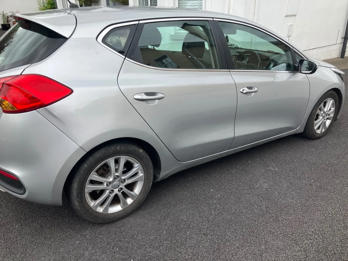Kia Ceed 2013 - Image 4