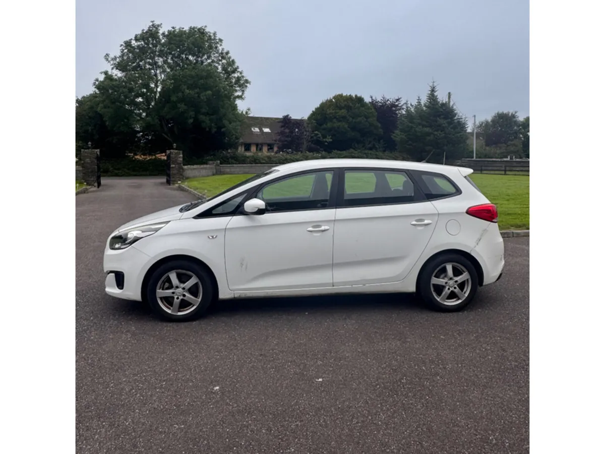 Kia Carens 1.7 CRDI 1 ECODYN 7SEATS 5 5DR - Image 3