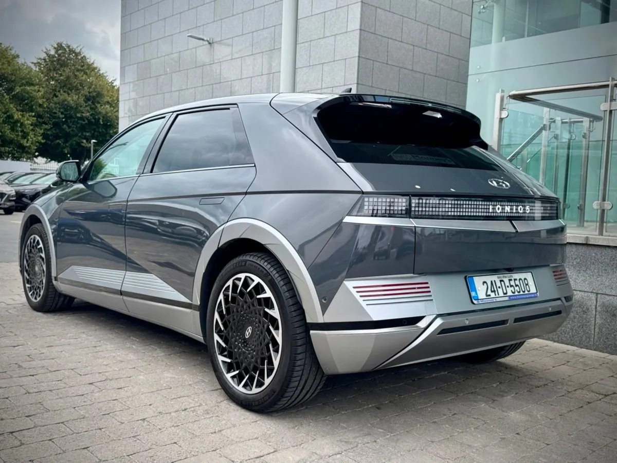 Hyundai Ioniq 5 Ioniq 5 Platinum 77kwh - Image 2