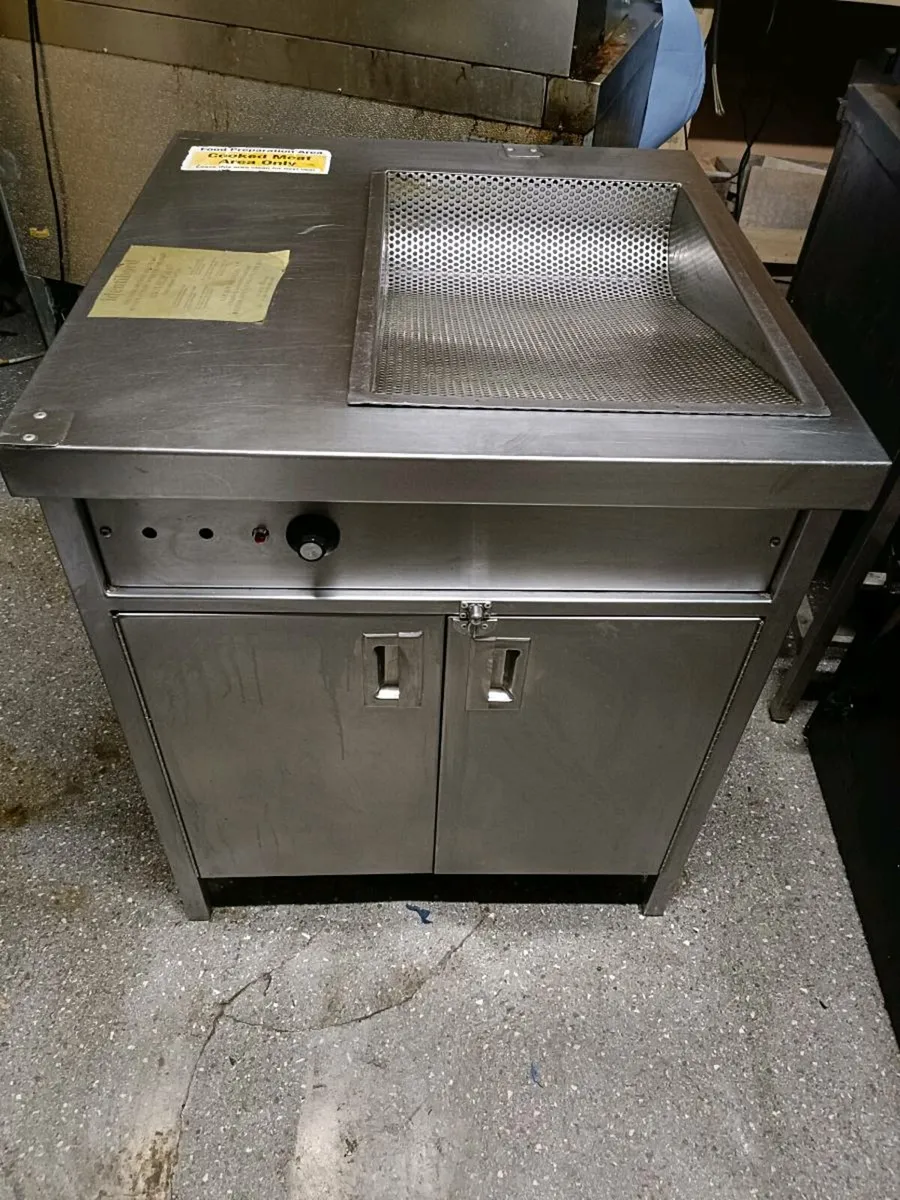 Chips dump & shelving table - Image 1