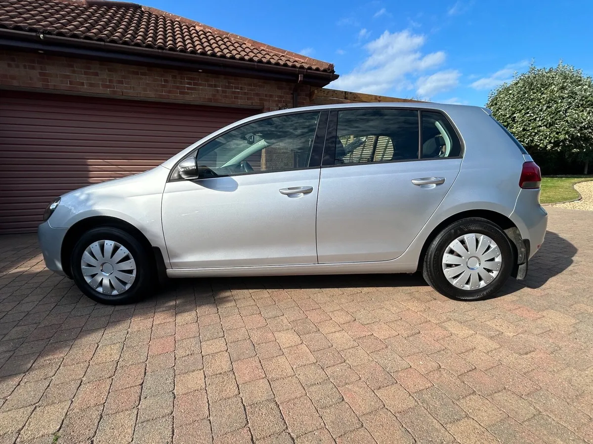 Volkswagen Golf 2009 - Image 4
