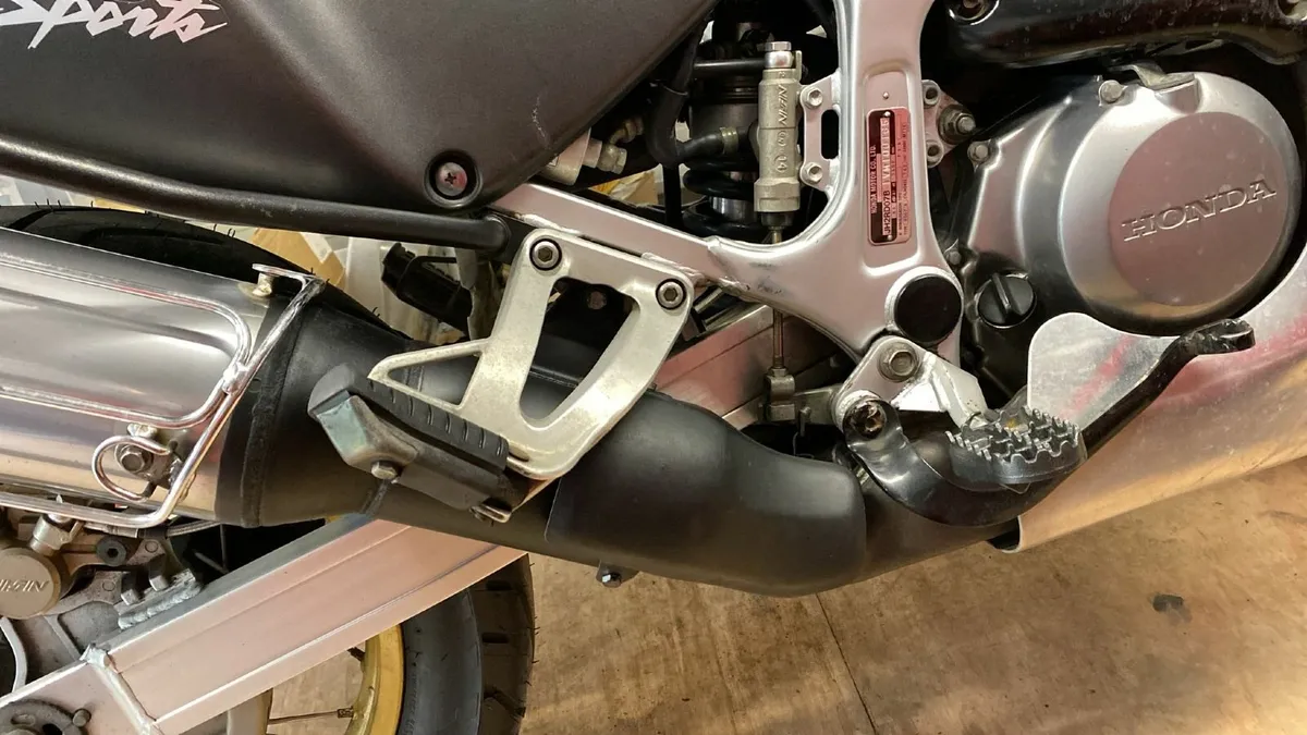 1997 Honda XRV 750 Africa Twin - Image 4