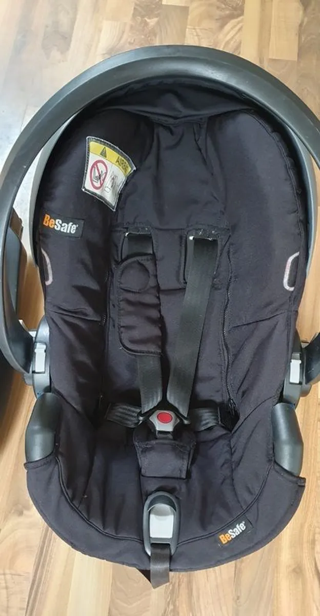 BeSafe iZi Go X1 car seat and Isofix base - Image 3