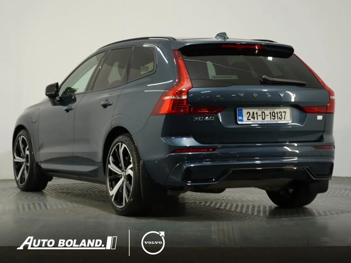 Volvo XC60 T6 Phev Ultimate Dark - Image 3