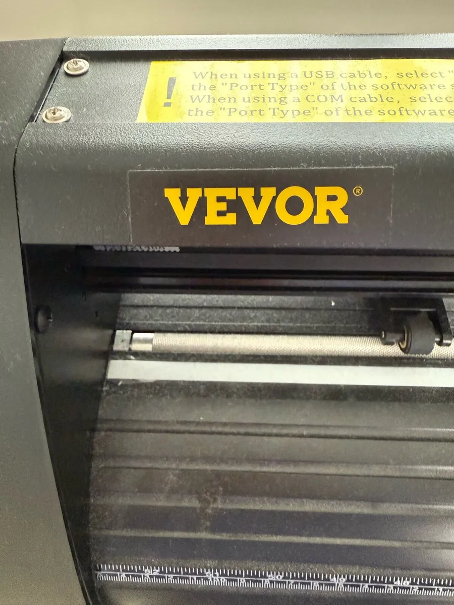 Vevor Cutting Plotter - Image 4