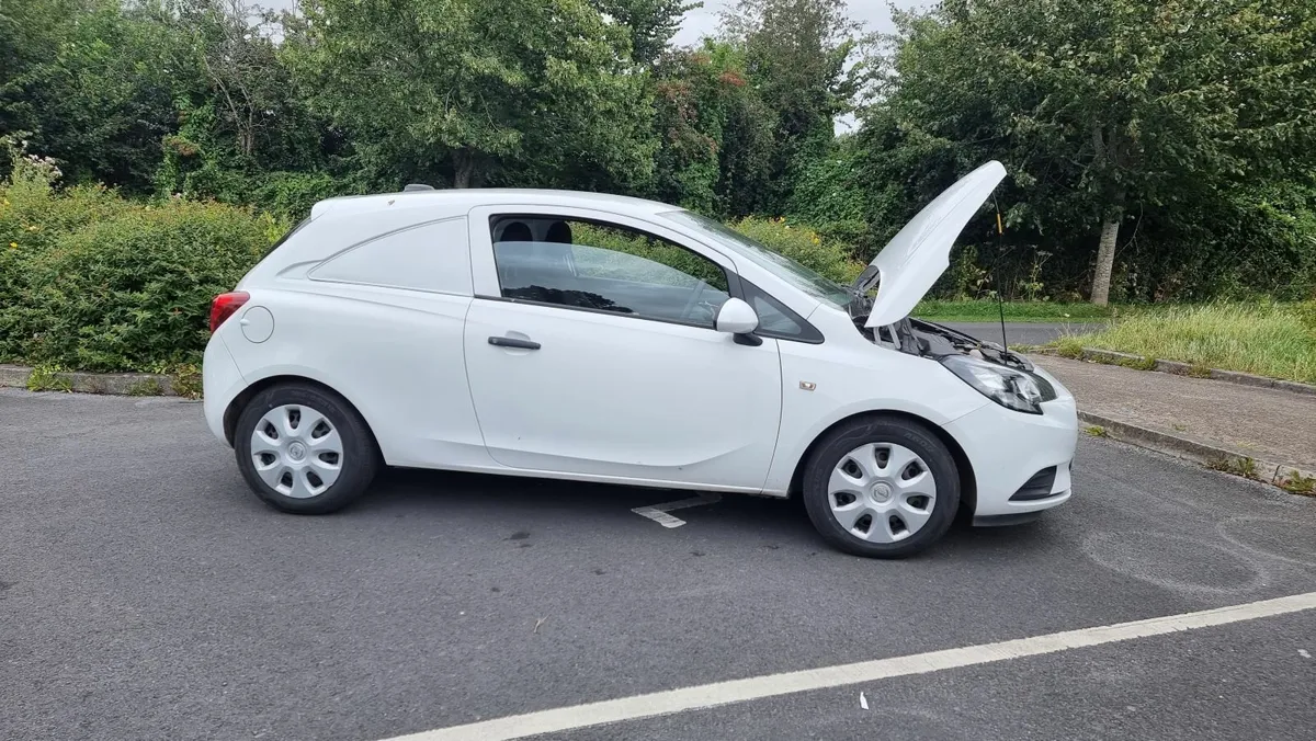 Opel Corsa 2018 - Image 2
