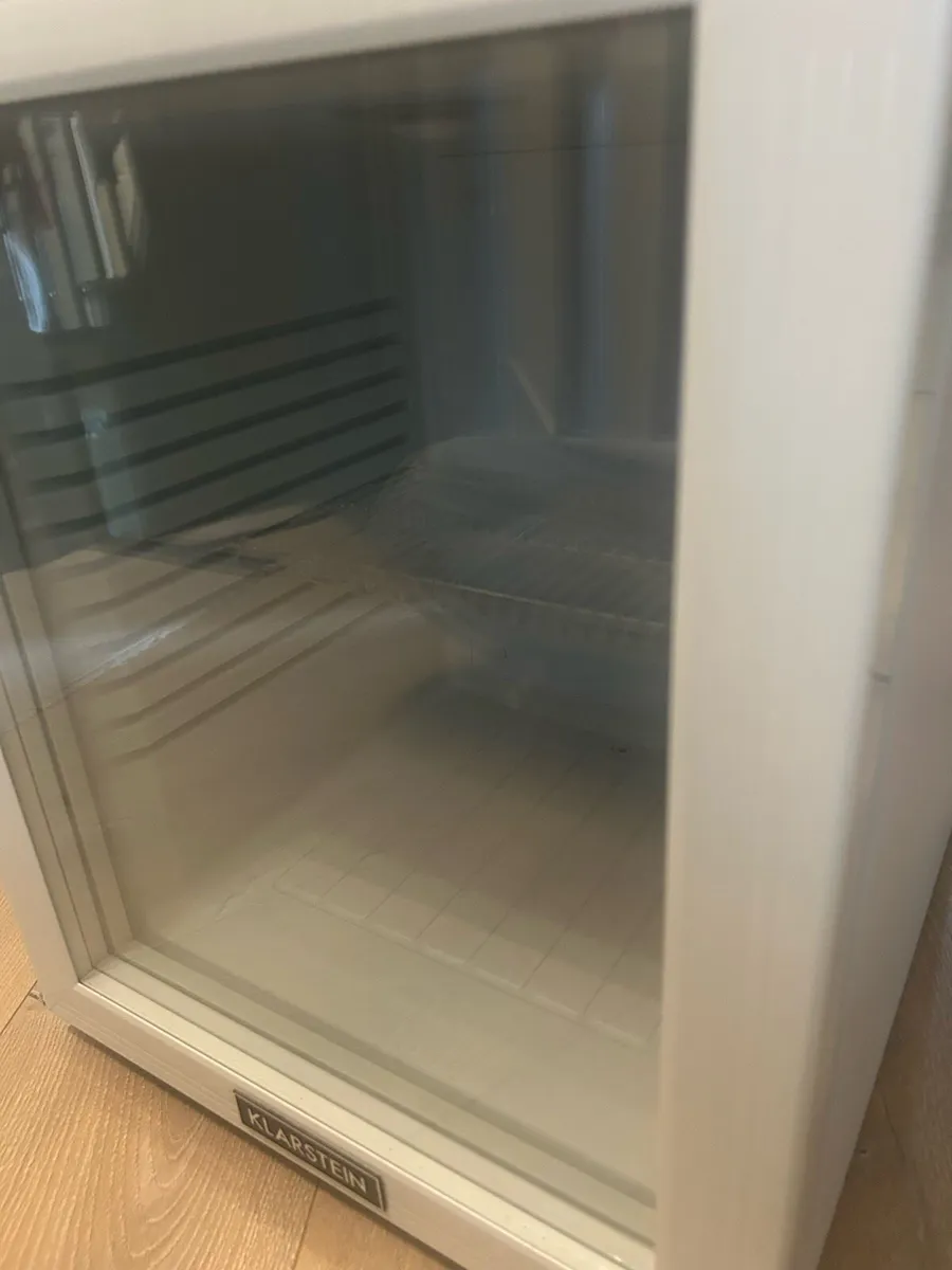 Mini Fridge - Image 1