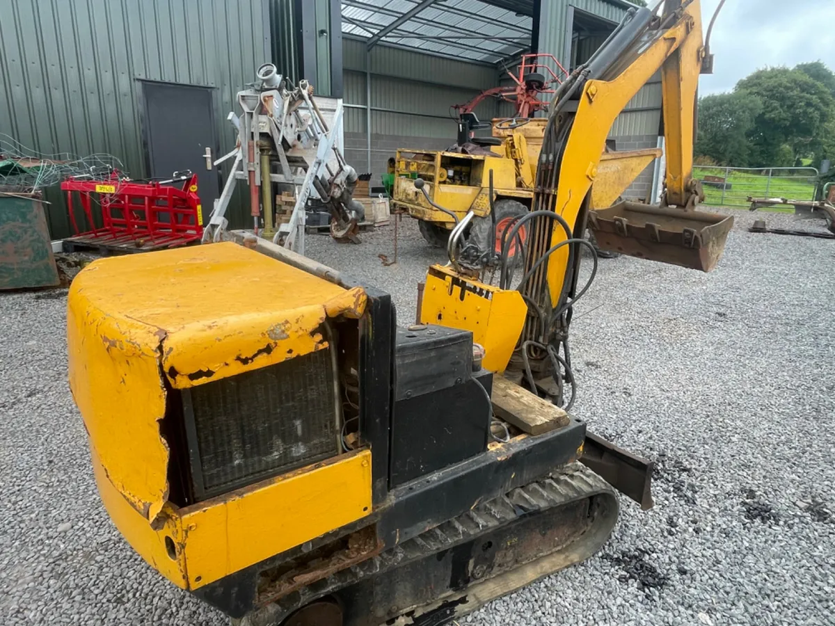 1 ton mini digger - Image 2