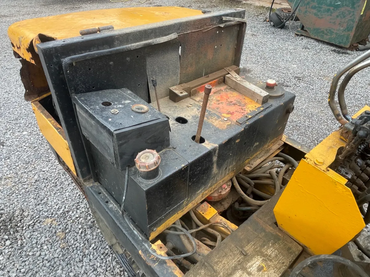1 ton mini digger - Image 4