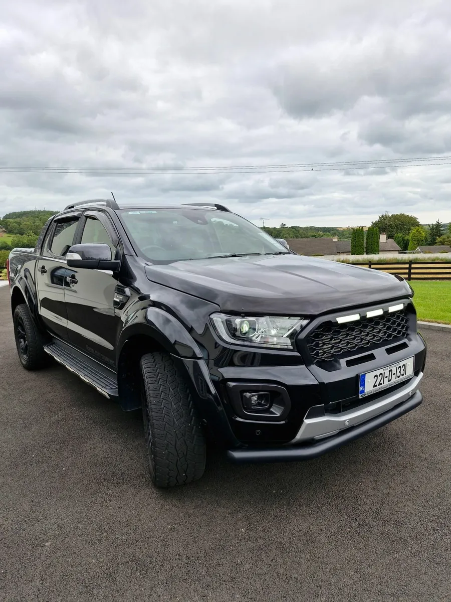 FORD RANGER 2022 WILDTRAK 2.0L METALLIC BLACK - Image 1