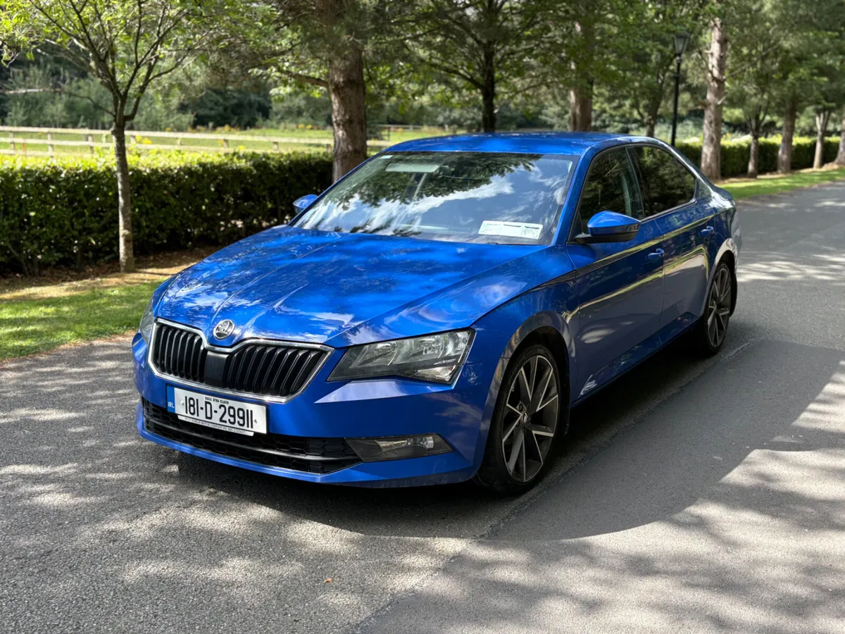 Skoda Superb 2018 - Image 2