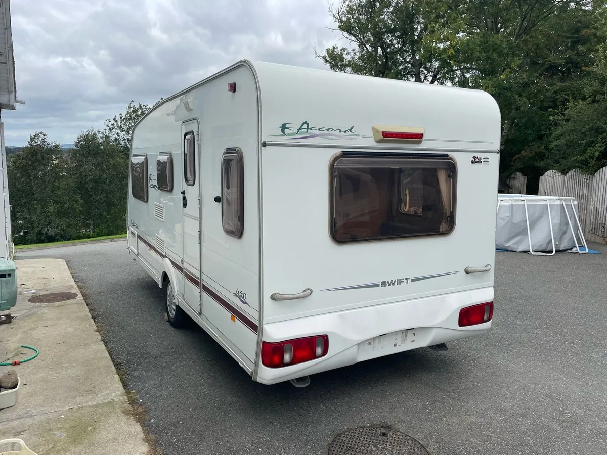 5 birth caravan - Image 3
