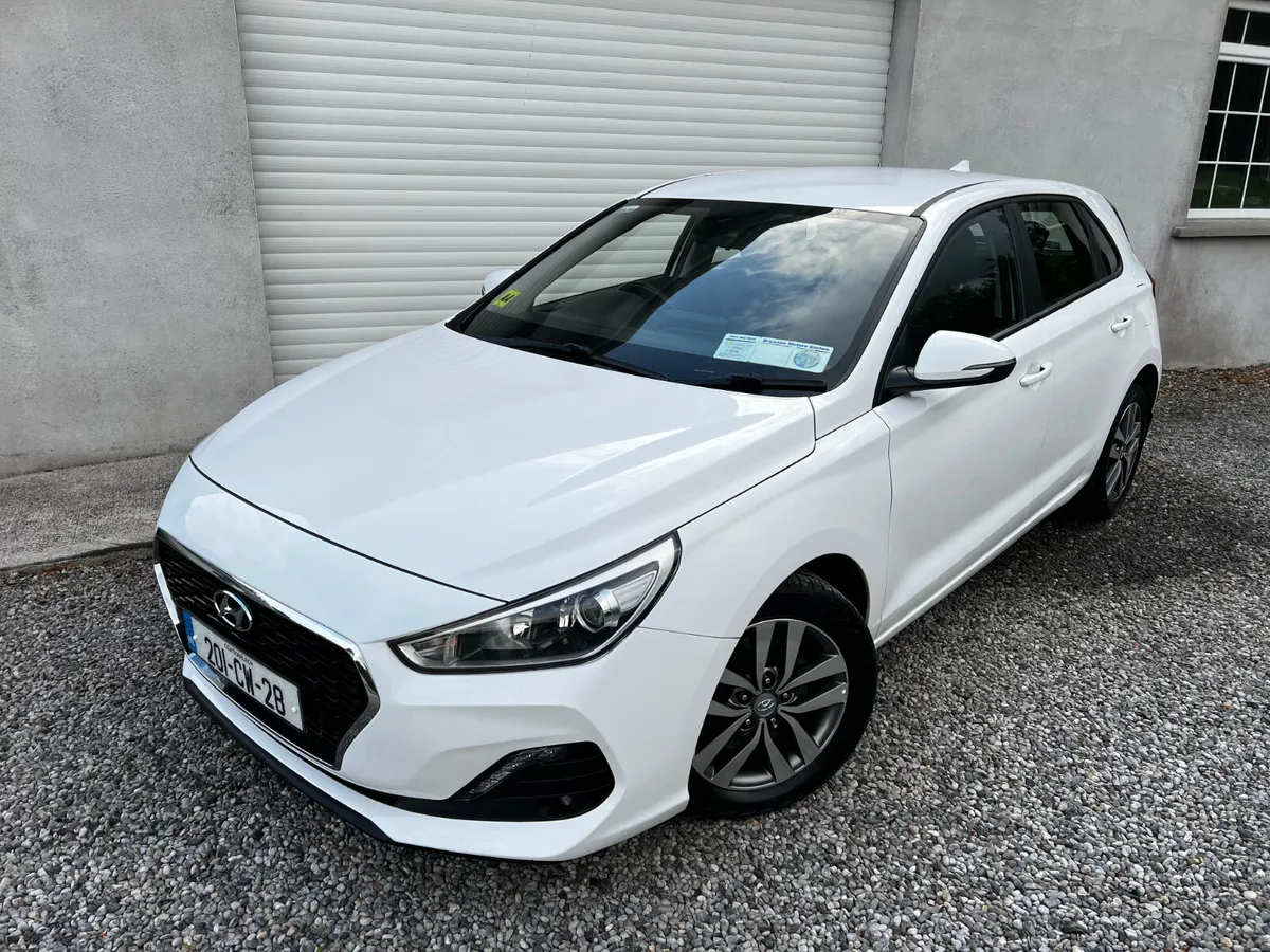 201 Hyundai i30 1.6L CRDi Deluxe - Image 2