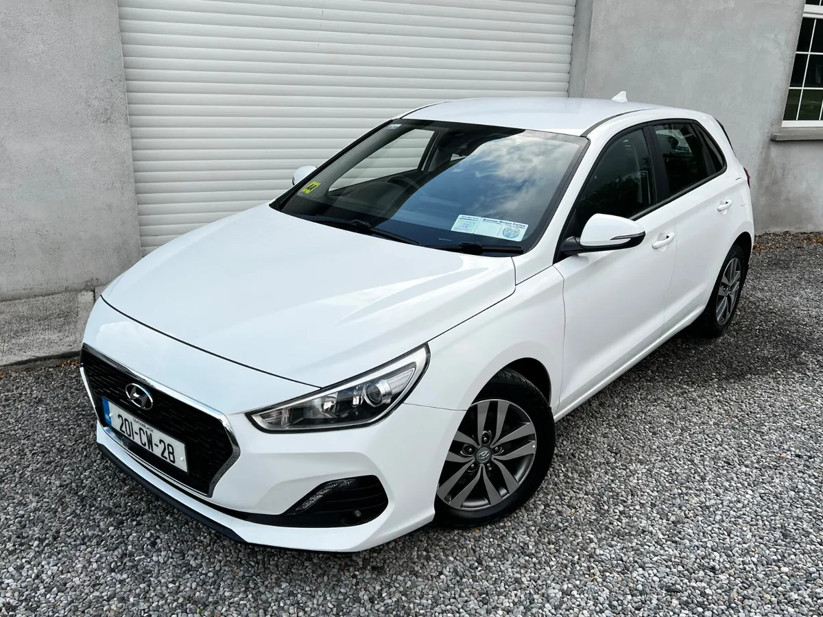 201 Hyundai i30 1.6L CRDi Deluxe - Image 1