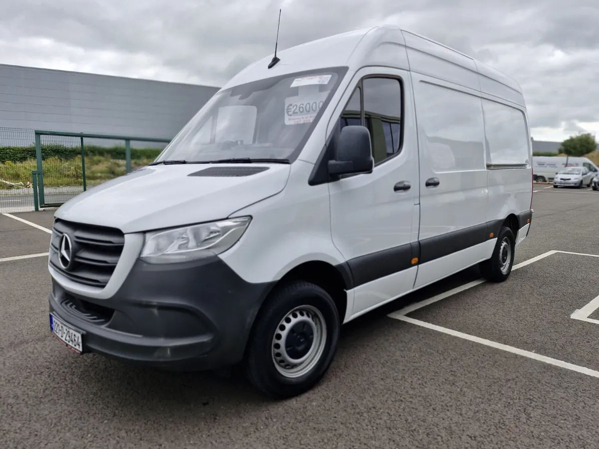 Mercedes-Benz Sprinter 2022 - Image 3
