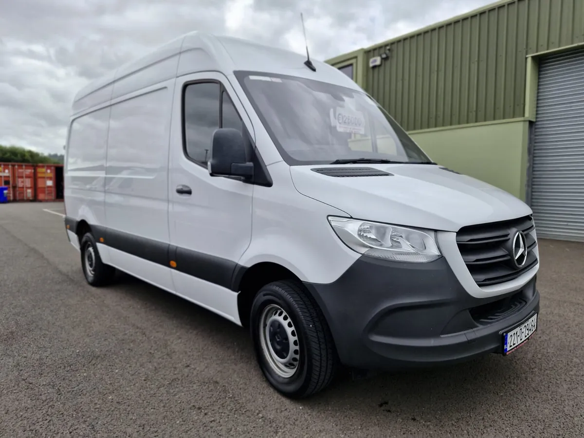 Mercedes-Benz Sprinter 2022 - Image 1