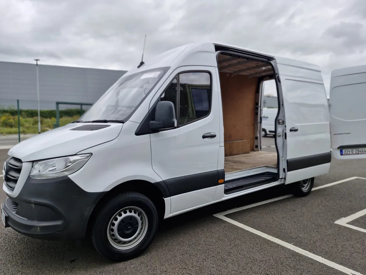 Mercedes-Benz Sprinter 2022 - Image 4