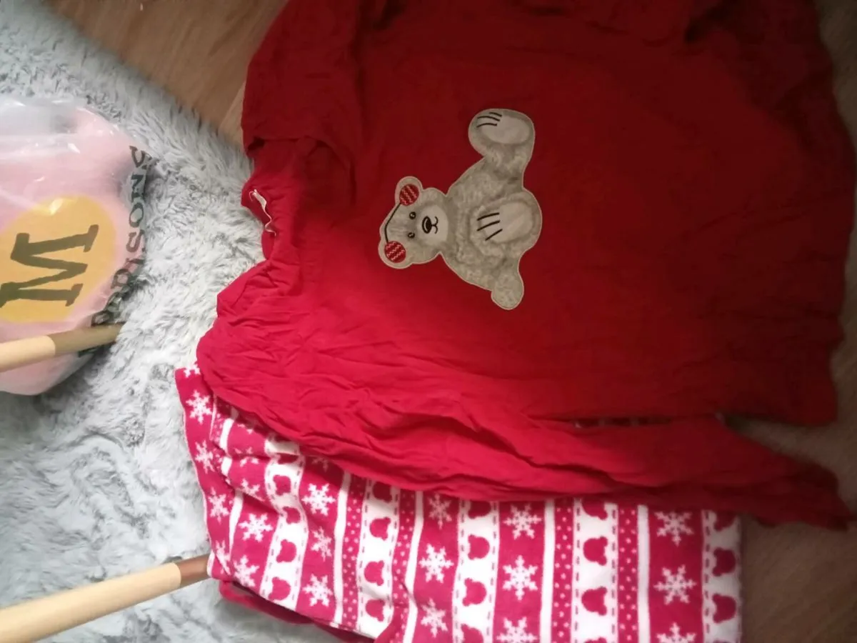 Ladies pjs free 14_16 and 16_18 - Image 2