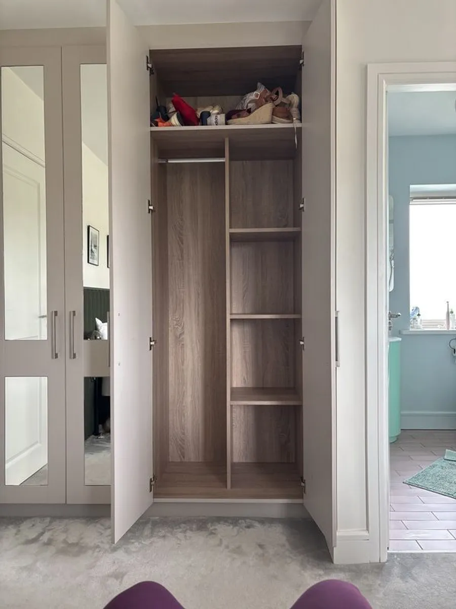 4 Door Wardrobe - Image 3
