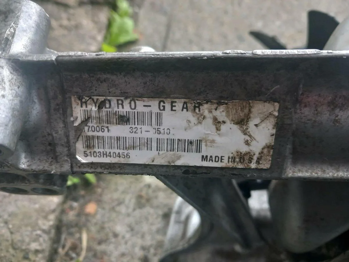 Hydro-gear hydrostatic transmission for sale - Image 2