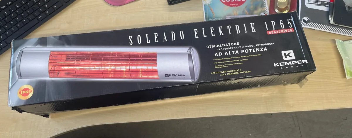 Outdoor Patio heater 2000W - Image 1