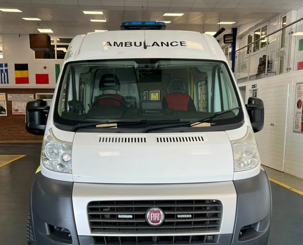 2012 FIAT DUCATO 35 MAXI 2.3 8 SEAT MINIBUS - Image 2