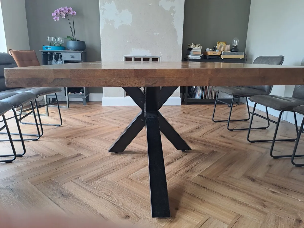 Dining room table - Image 2