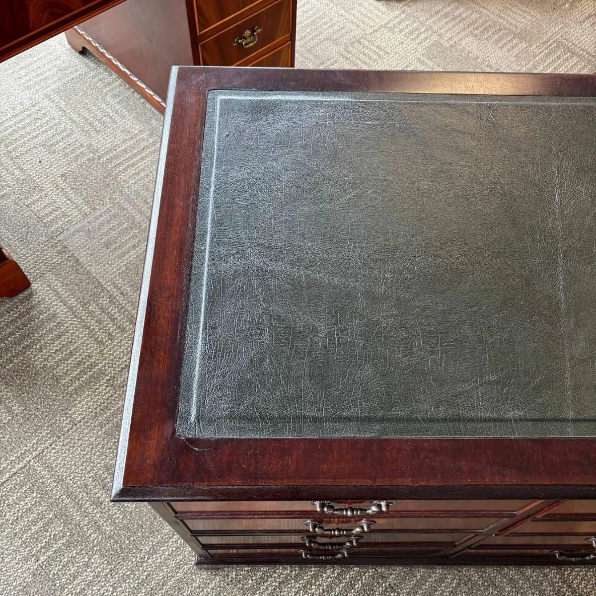 Beautiful mahogany flamed double leather top filin - Image 2