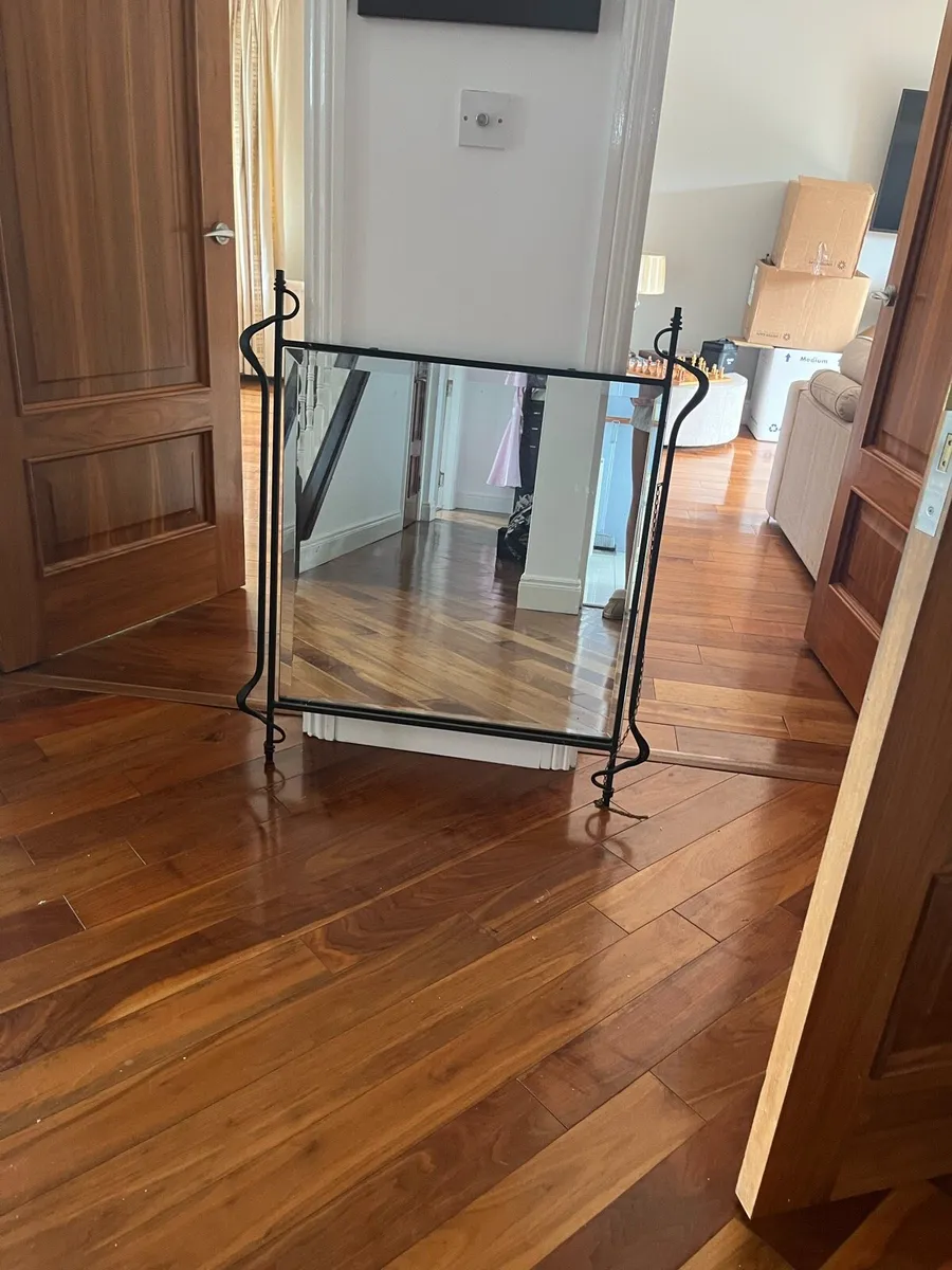 Mirror - Image 2