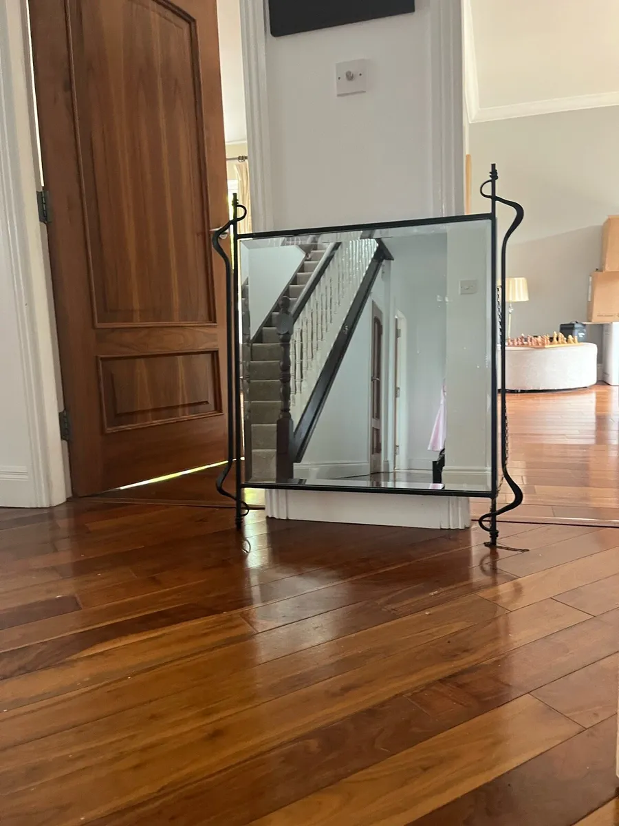 Mirror - Image 3